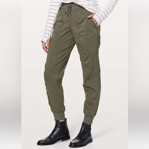 Lululemon Dance Studio Mid-Rise Jogger - Full Length